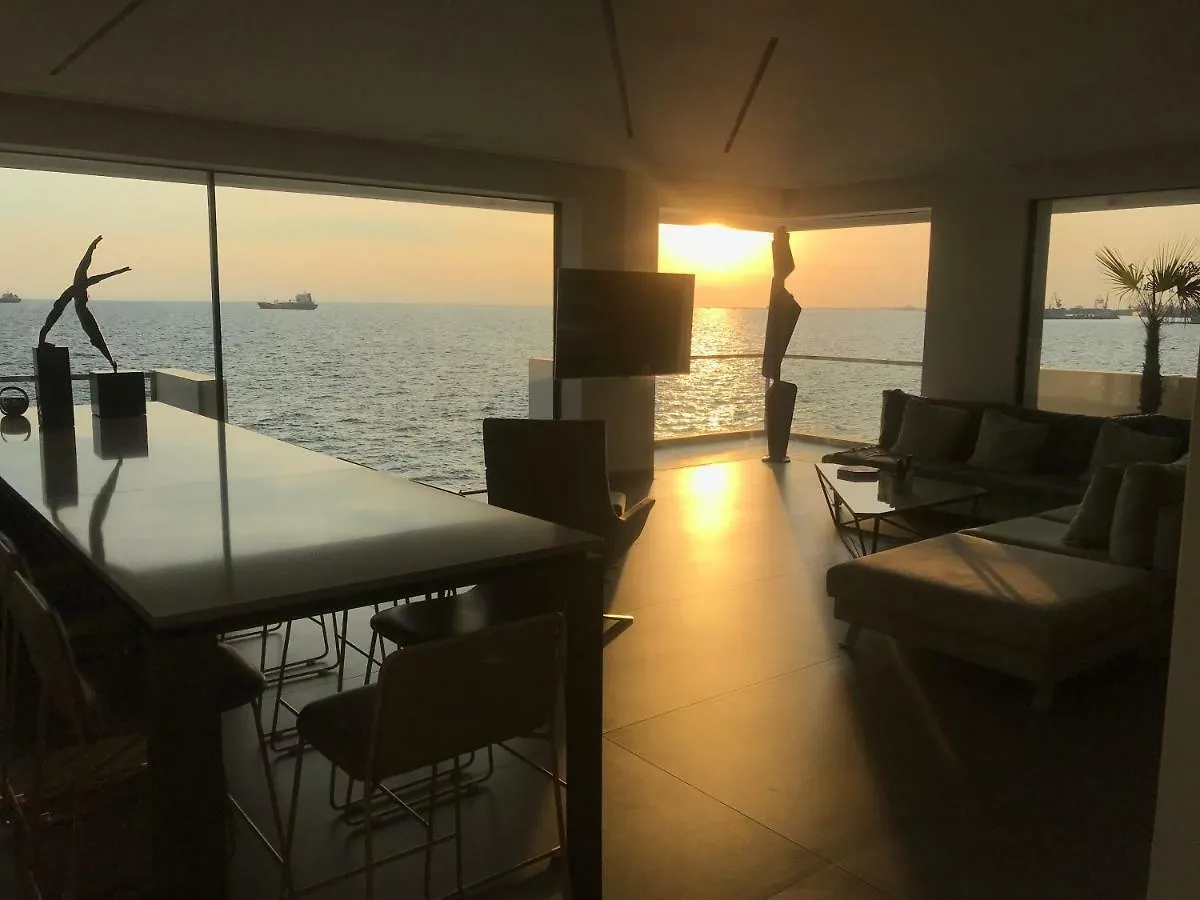 Infinity Sea View Apartment Thessaloniki